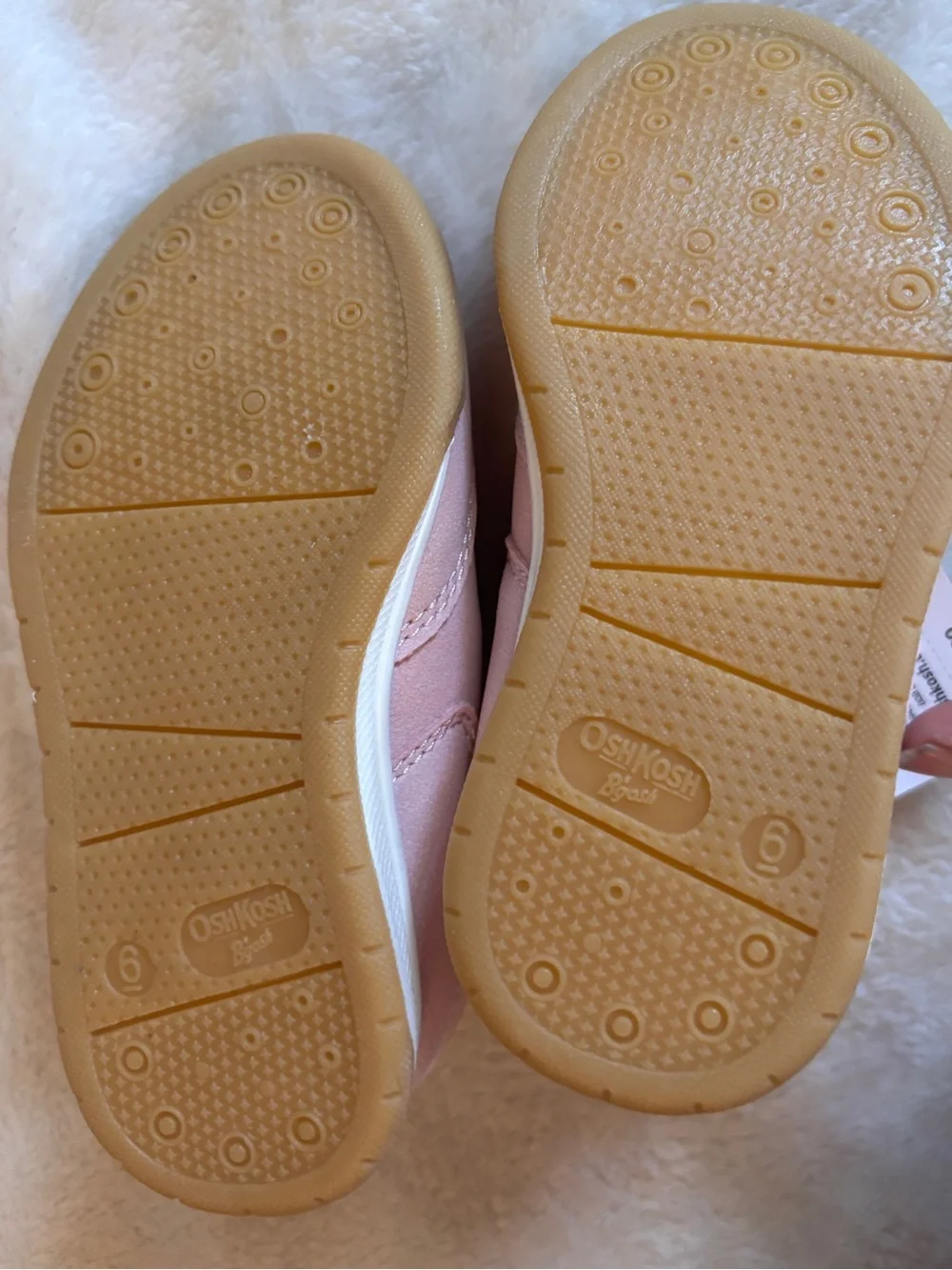 OshKosh B’gosh Blake-G Toddler Size 6 Pink Retro Sneakers Shoes NWT Vintage Look